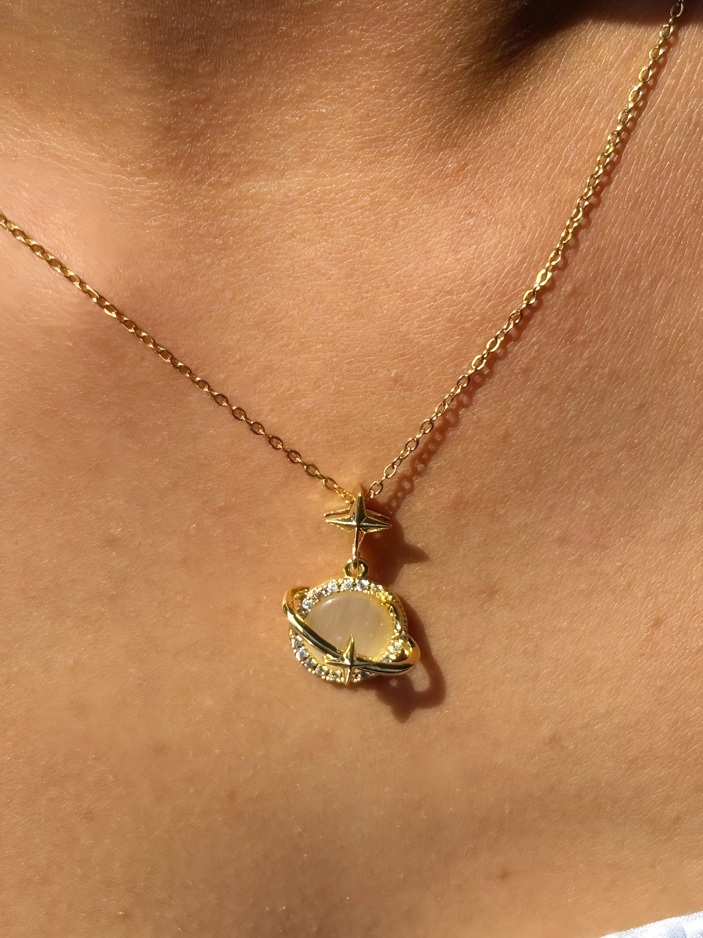 GOLDEN STAR PENDANT
