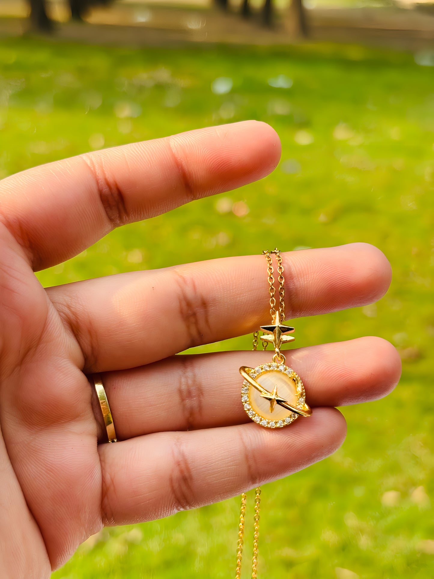 GOLDEN STAR PENDANT