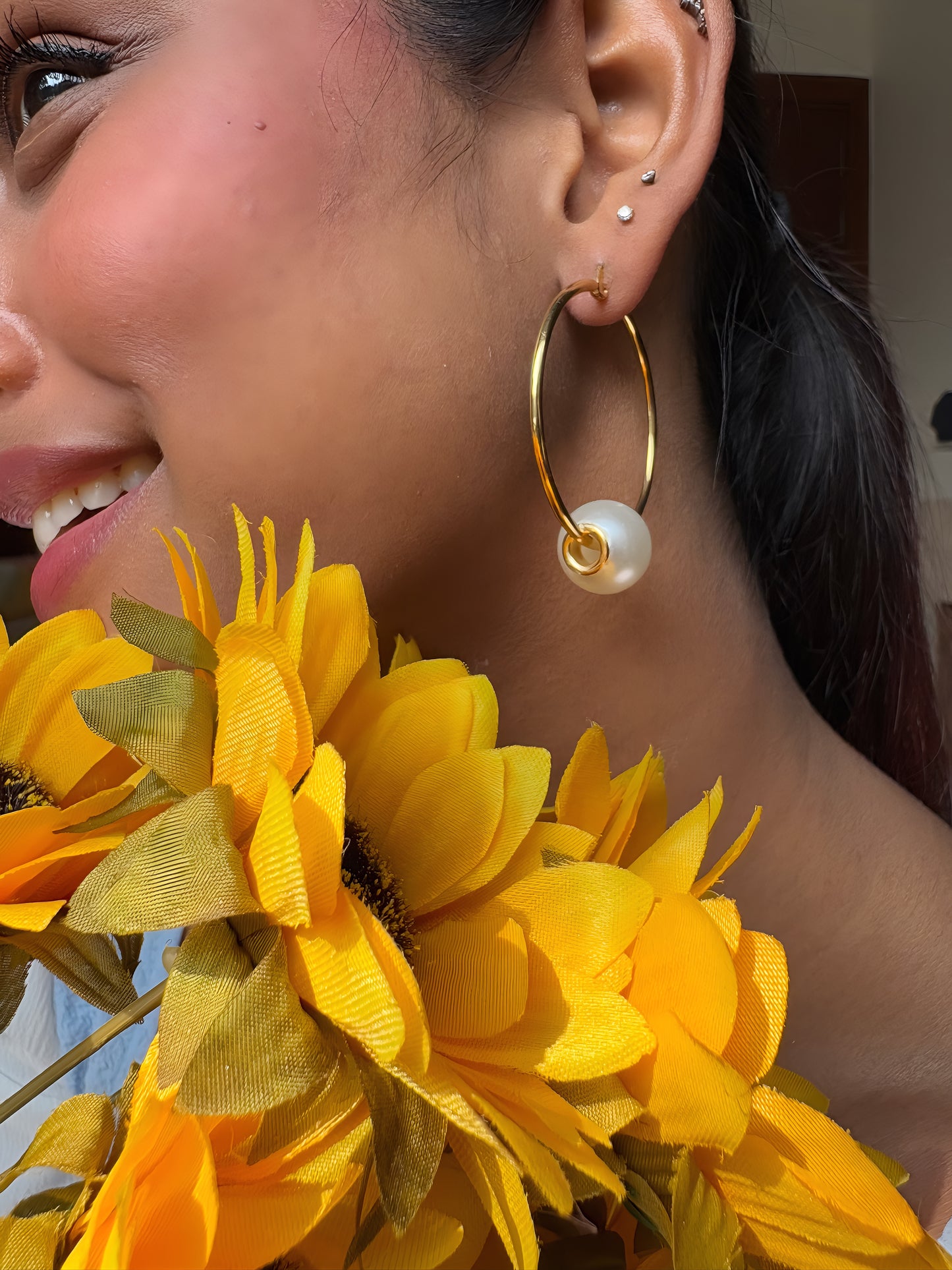 GOLDEN HALO PEARL HOOPS
