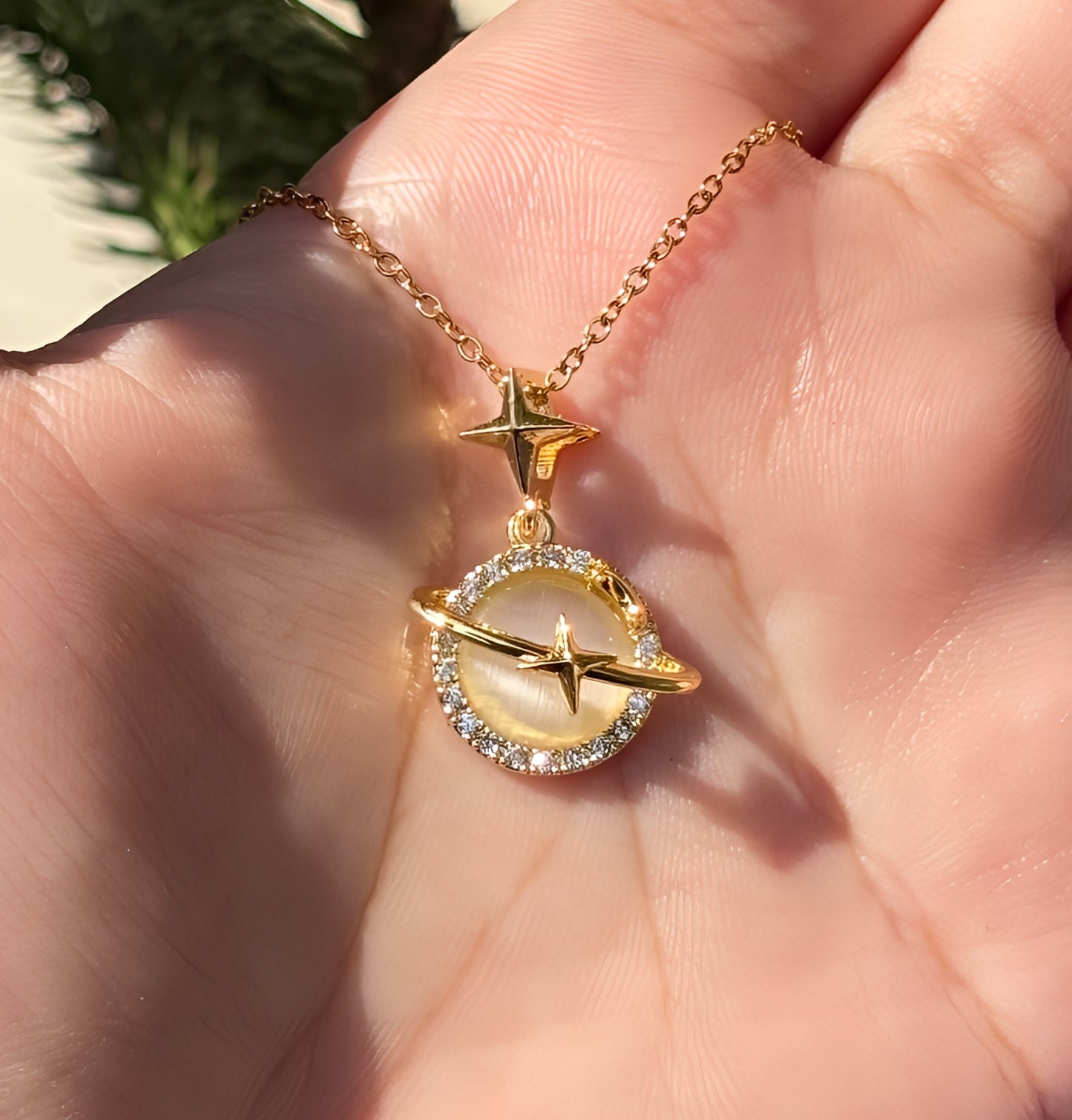 GOLDEN STAR PENDANT