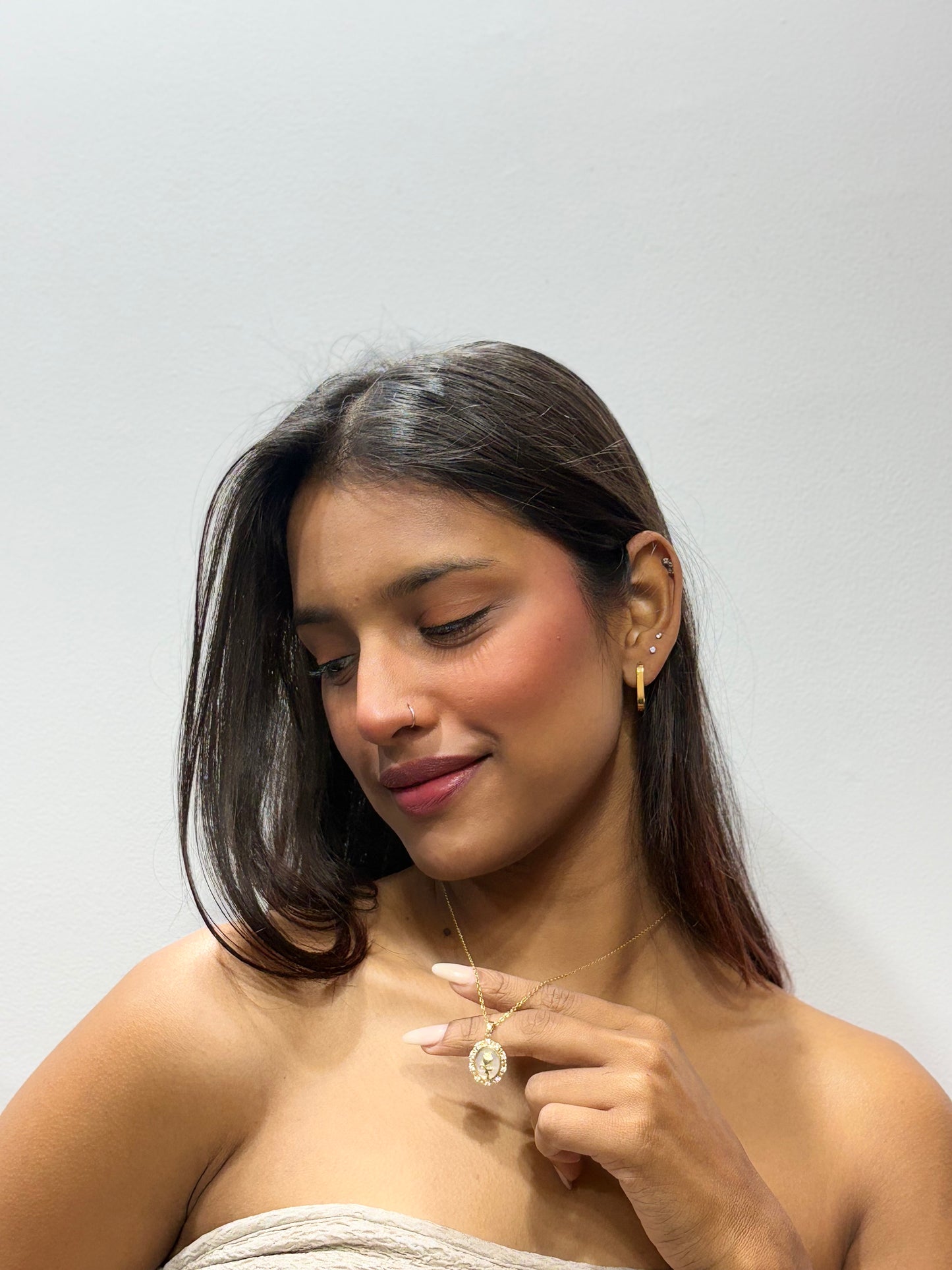 ROYAL ROSE MEDALLION PENDANT