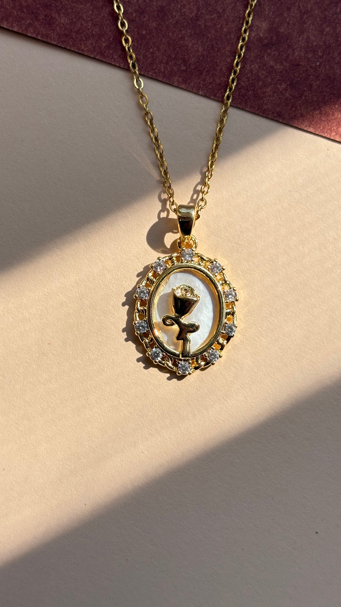 ROYAL ROSE MEDALLION PENDANT