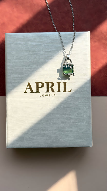 DREAMY PRISM LOCK PENDANT