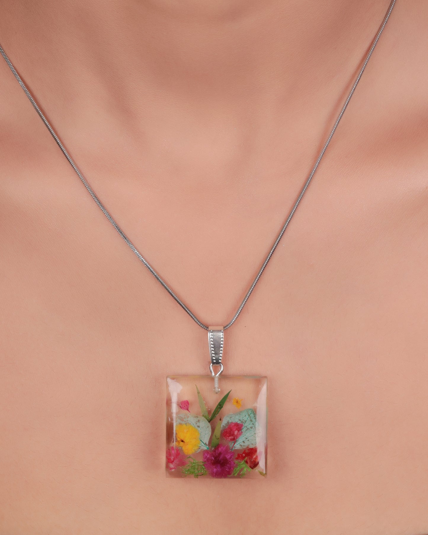 ENCHANTED FLORAL SQUARE
